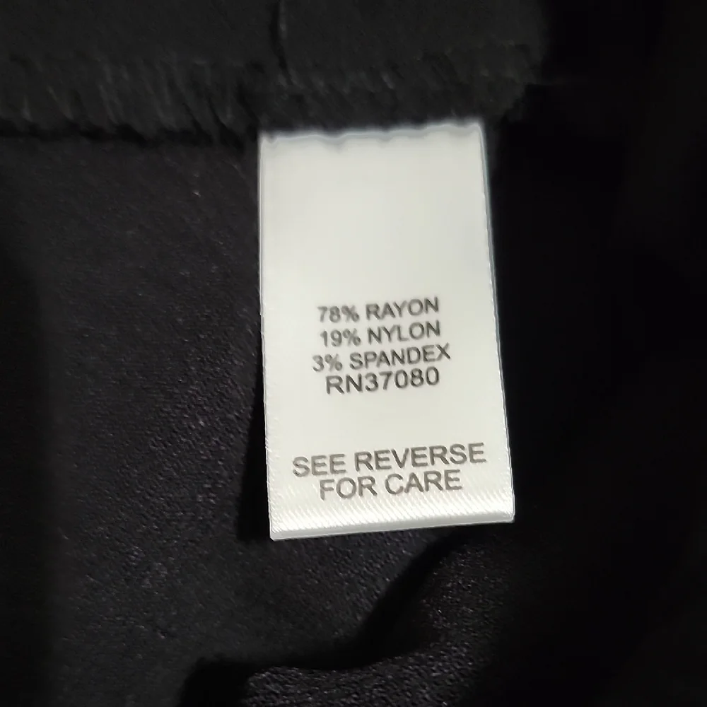 Cato Black Capris - Picture 6 of 8